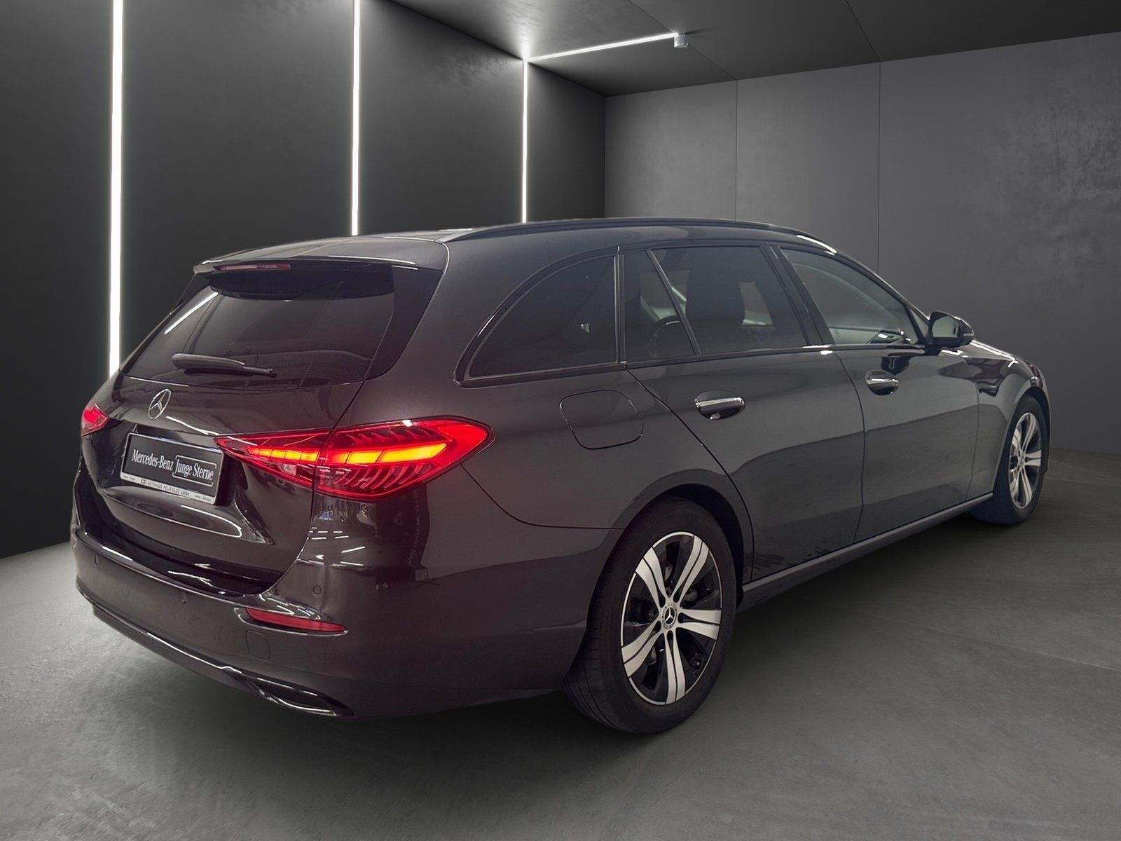 Fahrzeugabbildung Mercedes-Benz C 200 T Avantgarde*Distro*360°*Totwink*Night*LED