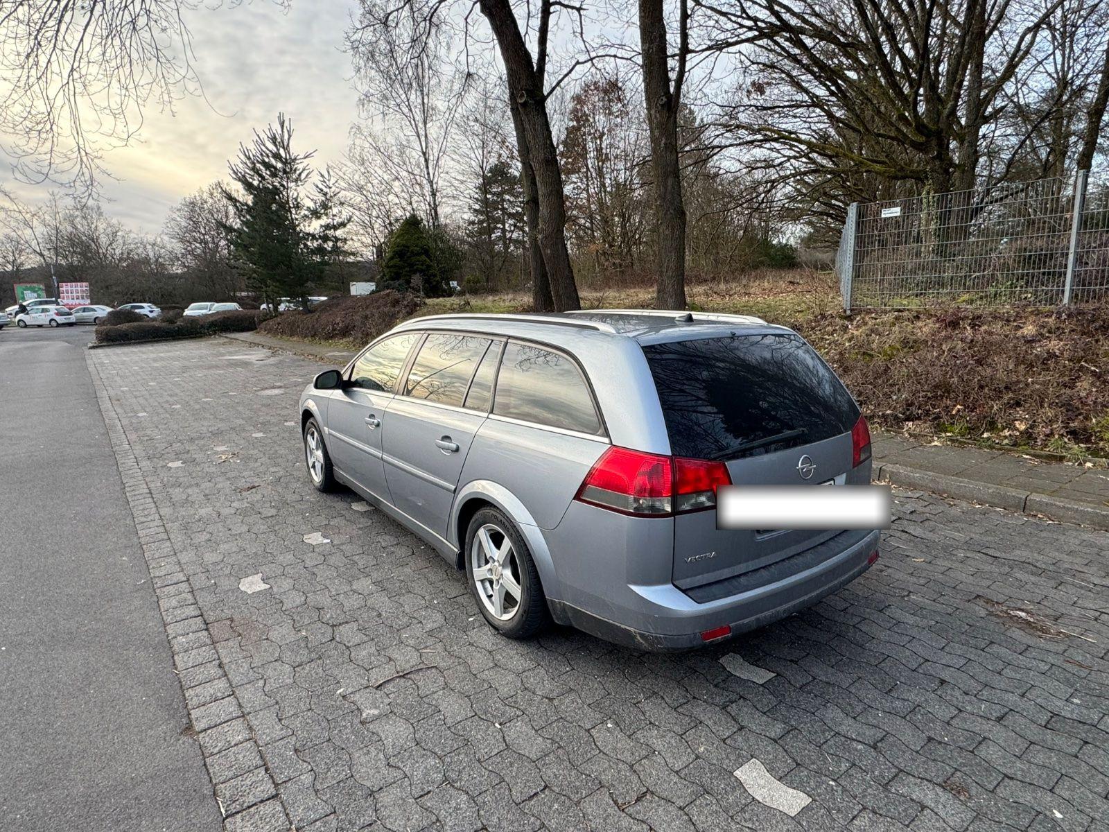 Opel Vectra 2009 — engine 150 HP (110kW)