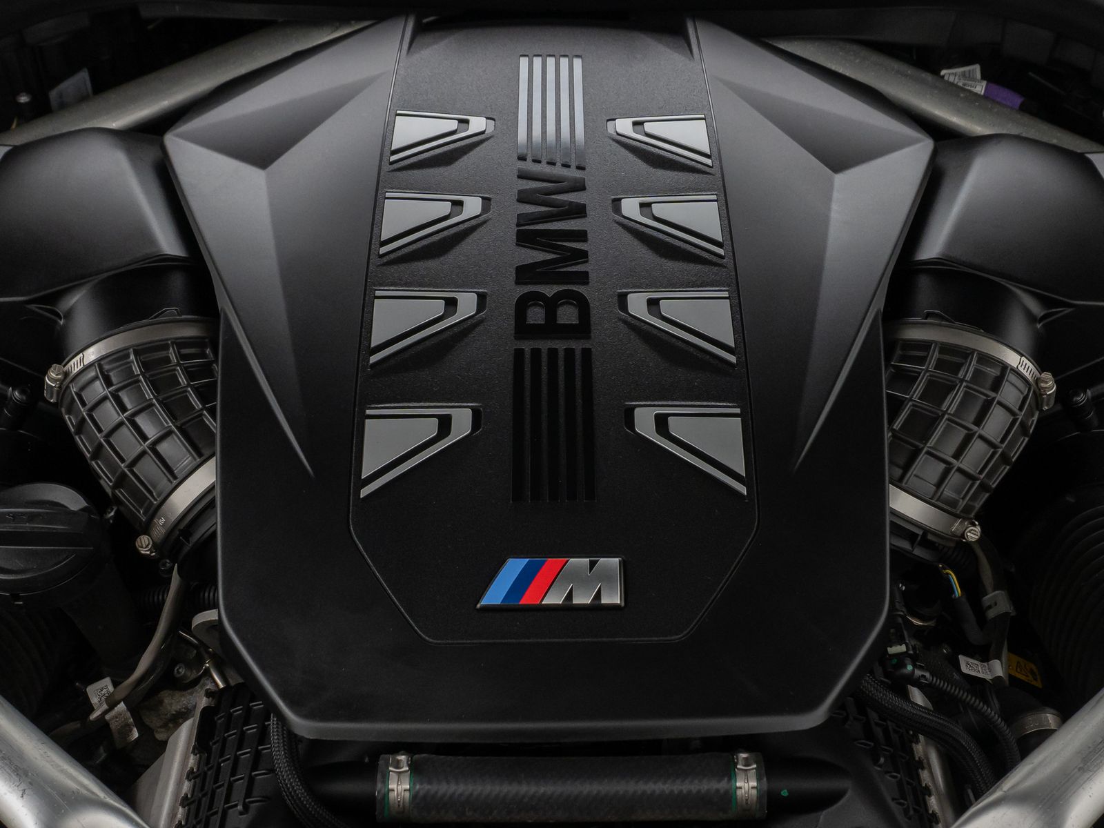 Fahrzeugabbildung BMW X5 M60i 360° HUD H/K SoftCl Panorama Sky Lounge