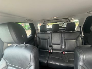 Land-Rover Discovery - 11