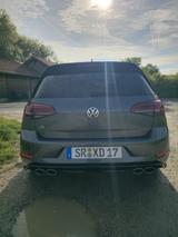 Volkswagen Golf 7,5 R 4MOTION 300PS Performance Dynaudio  - Volkswagen Golf: 3.5