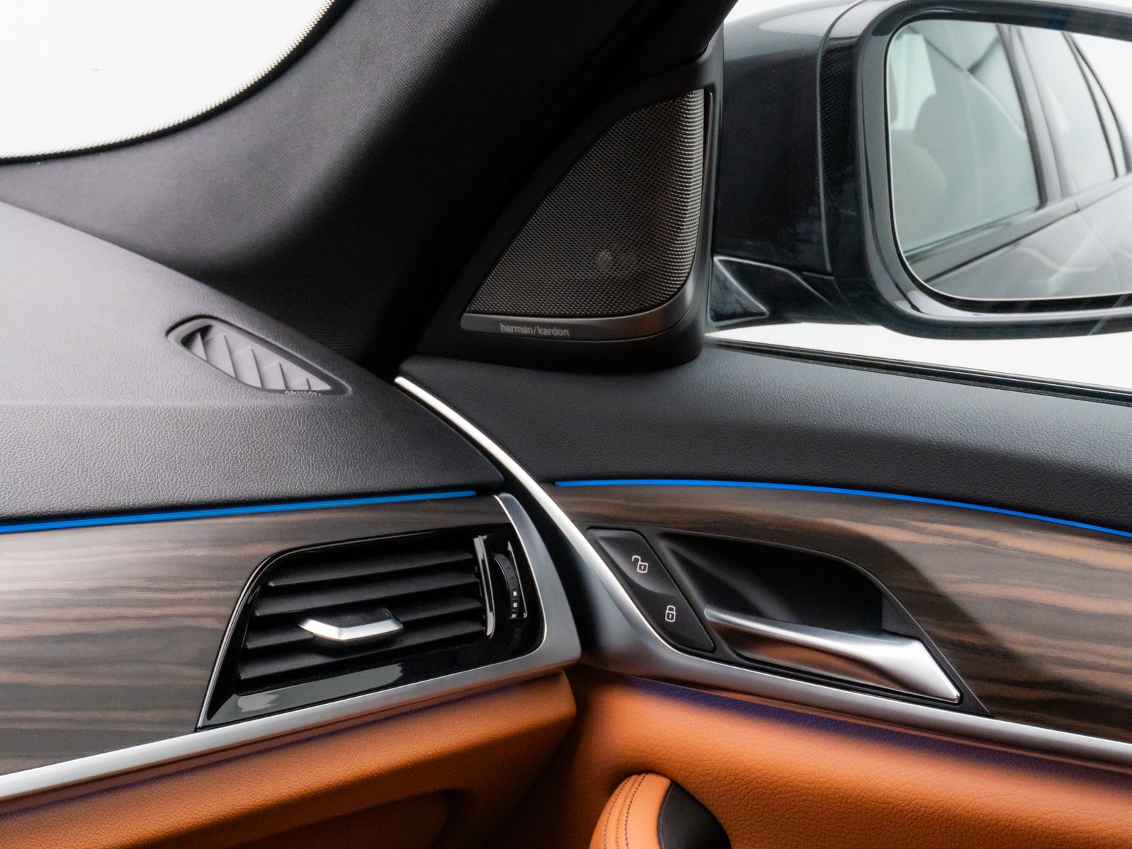 Fahrzeugabbildung BMW 545e xD M Sport 360° HUD H/K DAB AHK Komfort