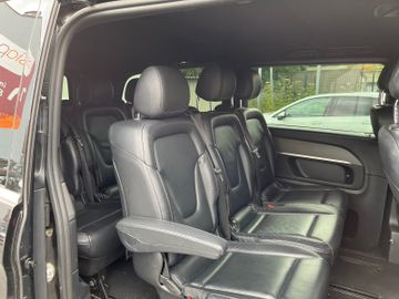 Mercedes V 250 - 12