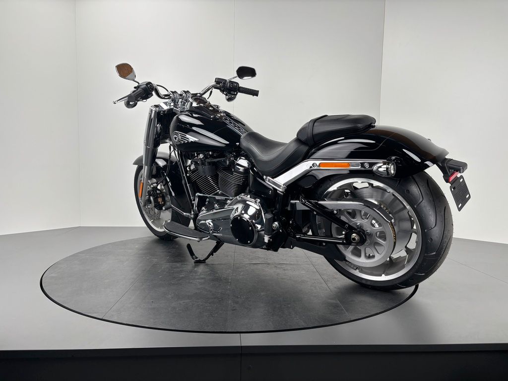 Fahrzeugabbildung Harley-Davidson SOFTAIL FAT BOY 117 *NEUWERTIGER ZUSTAND