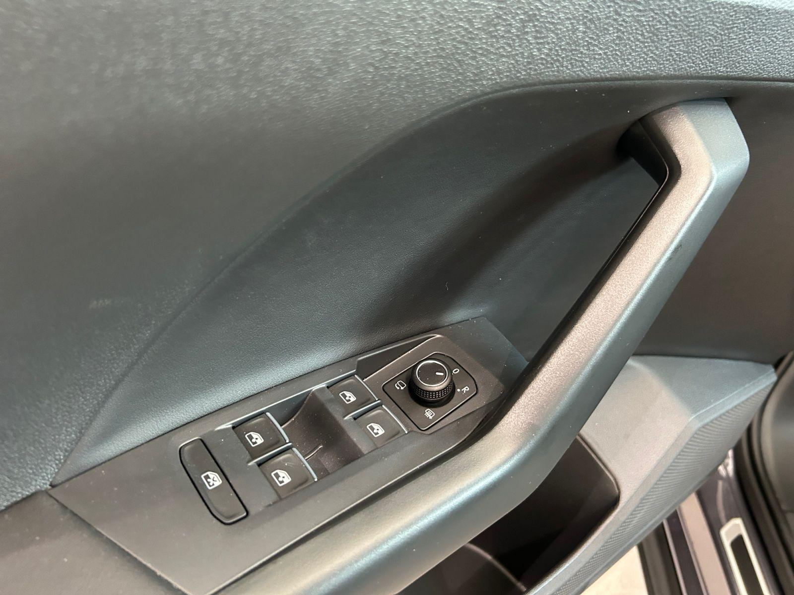 Volkswagen T-Cross 1.5TSI R-Line DSG Navi LED Kamera, миниатюра 14