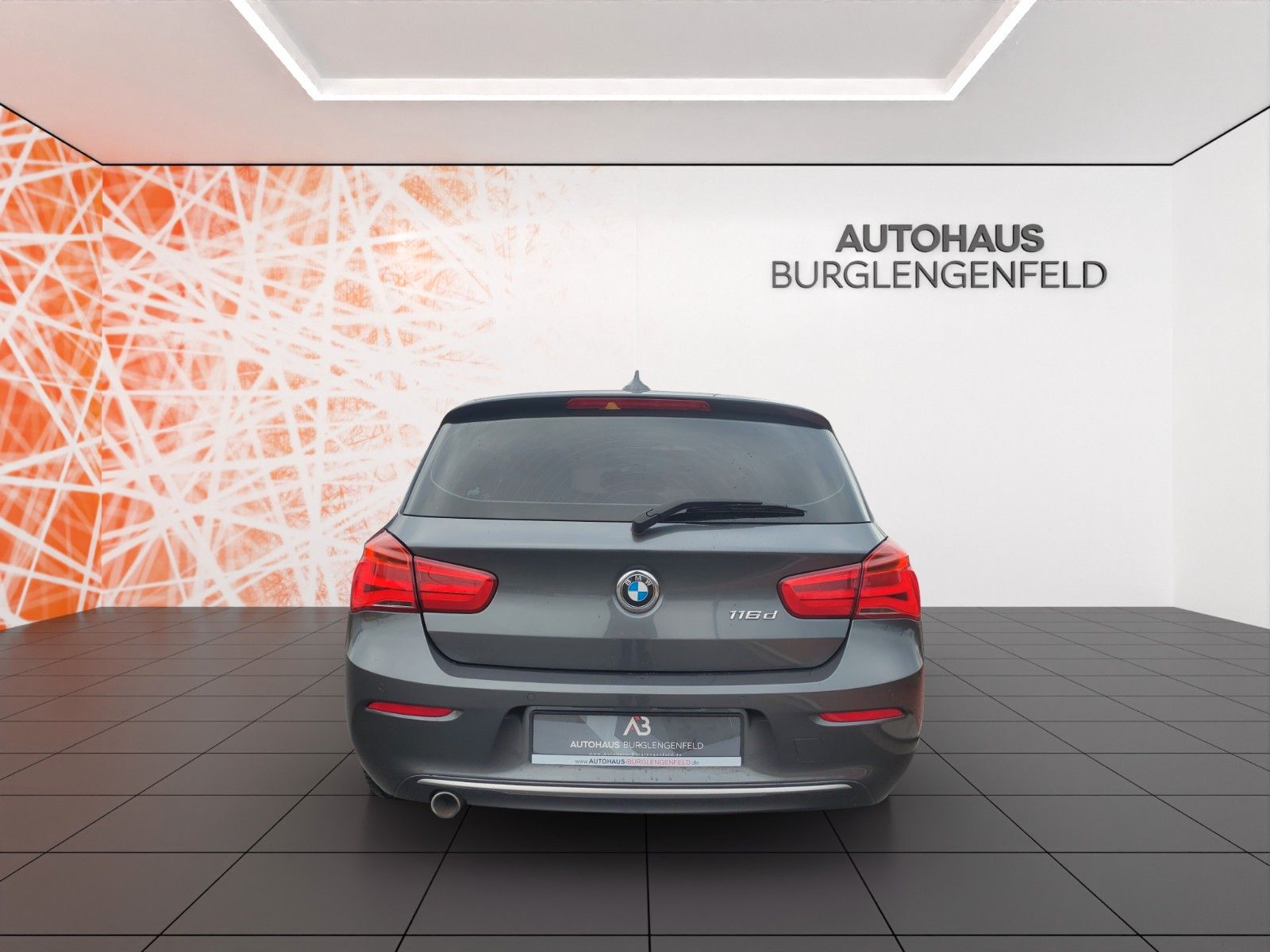 Fahrzeugabbildung BMW 116 d Urban Line ! LED ! PDC ! NAVI !