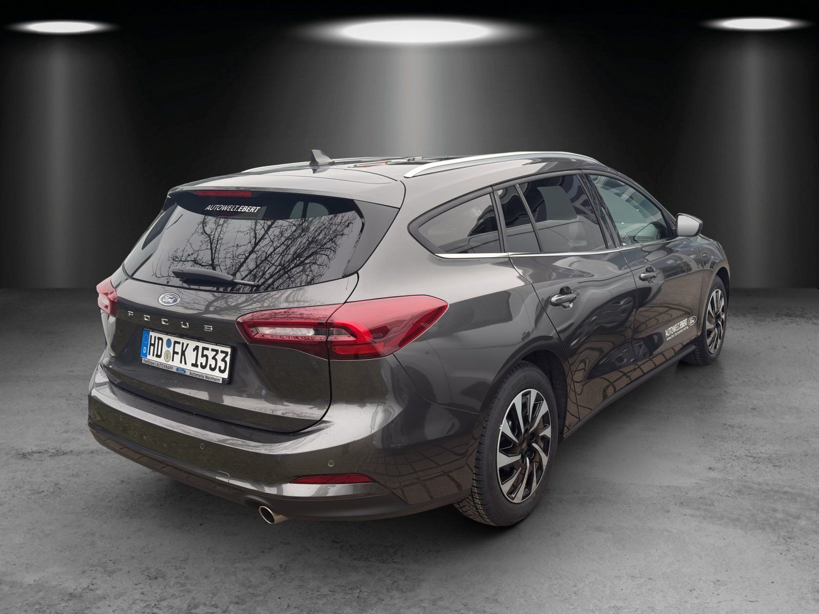 Fahrzeugabbildung Ford Focus Titanium Winter Pak. Fahrerassys. Paket.