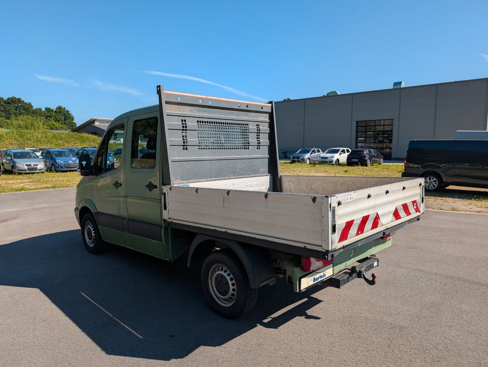 Fahrzeugabbildung Mercedes-Benz Sprinter Pritsche DoKa AHK