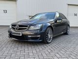Mercedes-Benz C 63 AMG P-Package Sperrdiff Designo DEUTSCH - Mercedes-Benz C 63 AMG aus 2013