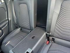 Fahrzeugabbildung Mercedes-Benz GLA 200d Style MULTIBEAM PANO RFK 8-Fach Bereift