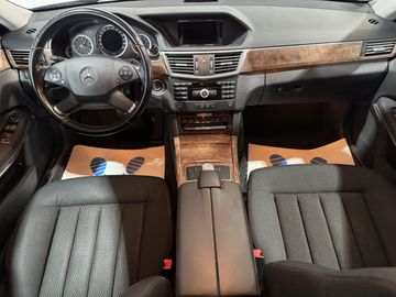 Mercedes E 200 - 10