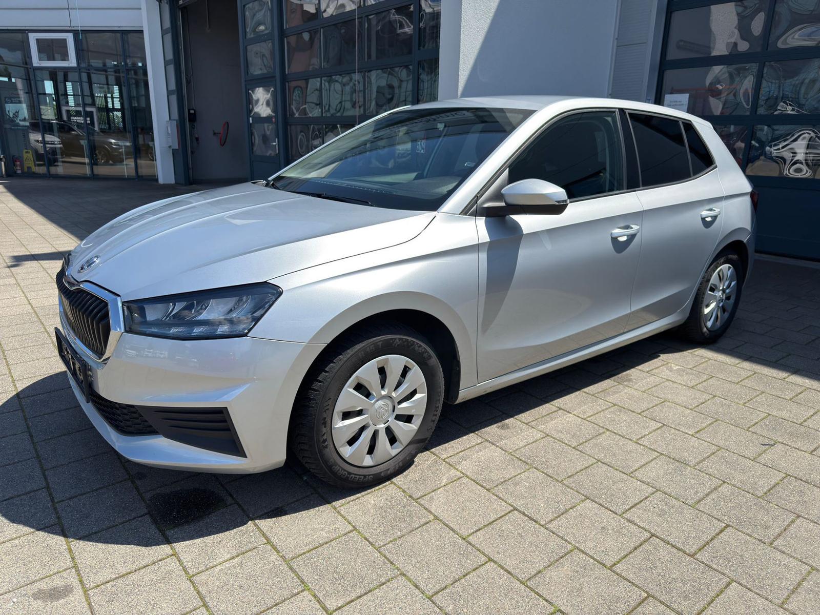 Skoda Fabia Ambition TSI PDC NAV Bluetooth