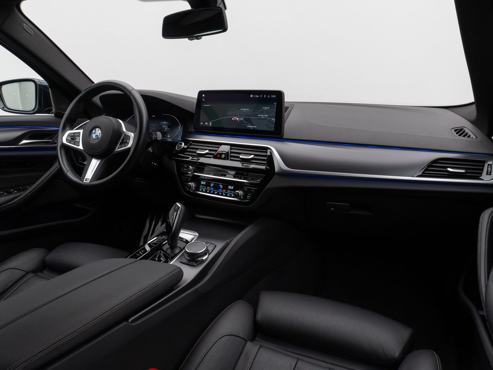 Fahrzeugabbildung BMW 530d M Sport 360°DAB H/K Massage Alarm 19Zoll