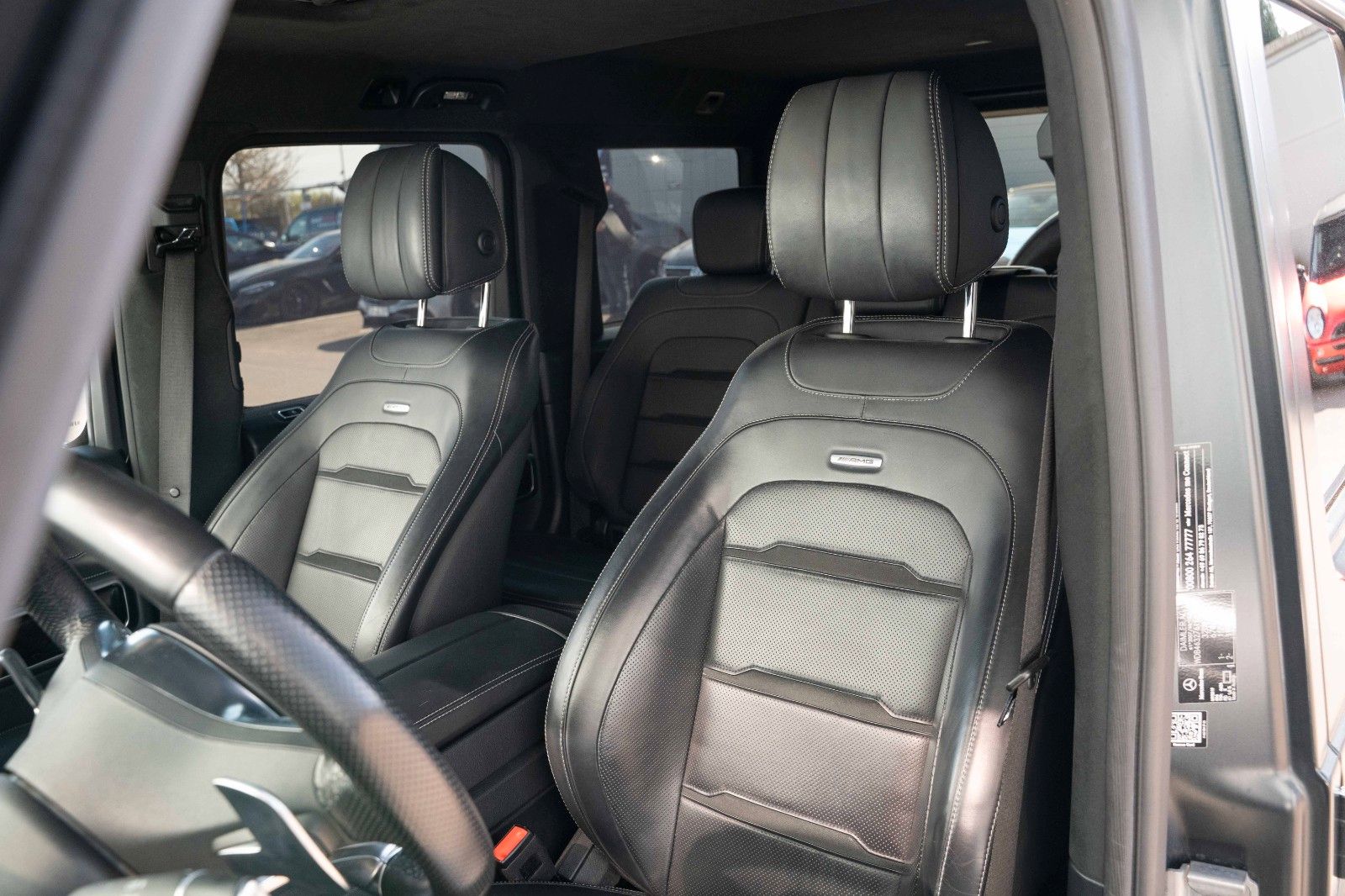 Fahrzeugabbildung Mercedes-Benz G 63 AMG MATT 8FACH GARANTIE AHK BURMESTER 360°