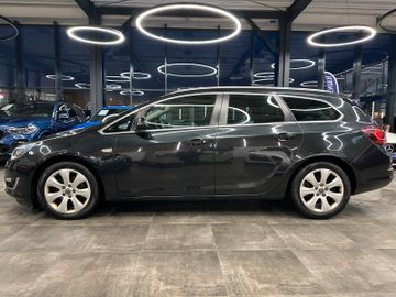 MYAUTOCENTER – Gebraucht- und Jahreswagen mit Werkstattservice in Pfaffenhofen Opel Astra J Sports Tourer Exklusiv *2. Hand*Kamera*