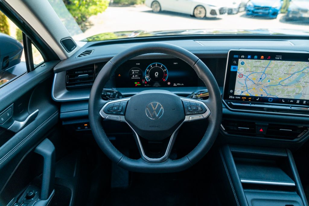 VW Tayron 1.5 eTSI Life/ AHK/ IQ DRIVE/ PANO/ ACC VW Tayron 1.5 eTSI Life/ AHK/ IQ DRIVE/ PANO/ ACC