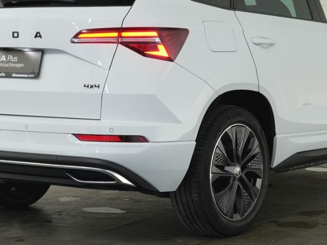 Karoq SPORTLINE TDI DSG 4x4+AHK+NAVI+PANORAMADAC
