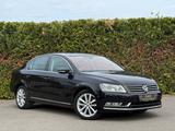 Volkswagen Passat Lim. 1.6 TDI Highline BlueMotion *XENON* - Volkswagen Passat aus 2012: TDI