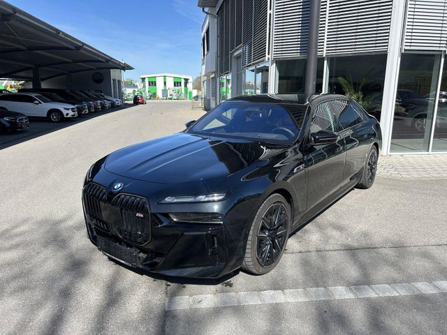 BMW M760