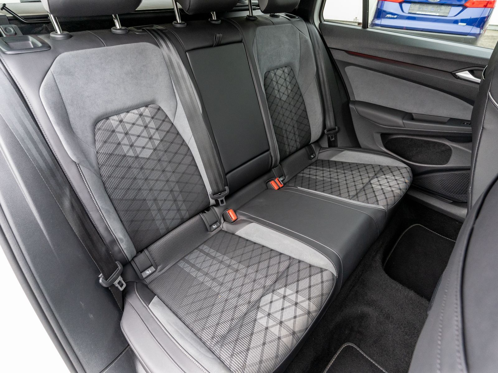 Volkswagen Golf - Bild 8