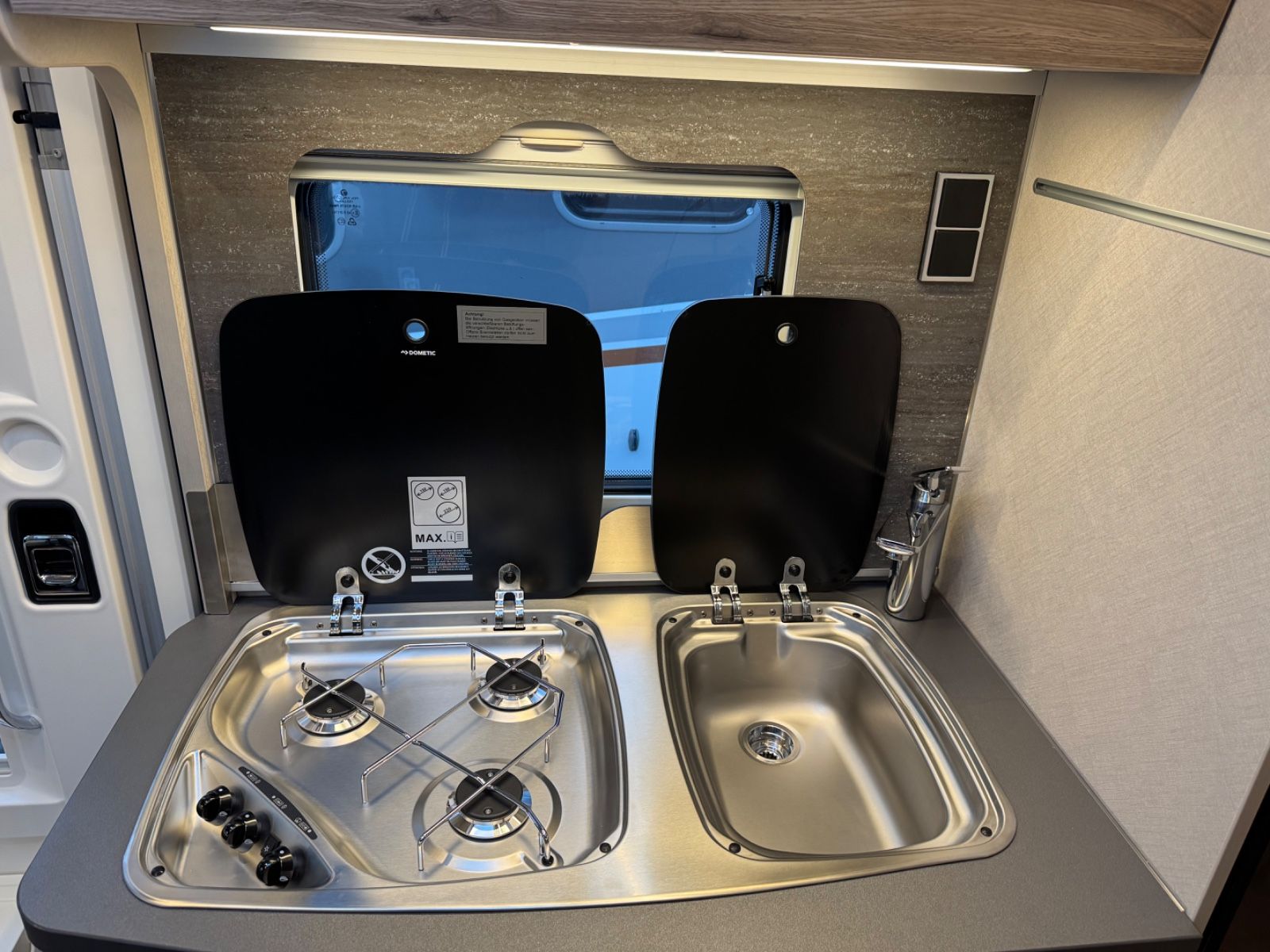 Fahrzeugabbildung HYMER / ERIBA / HYMERCAR Exsis I 580 -Pure - 16.216€ Sparen!