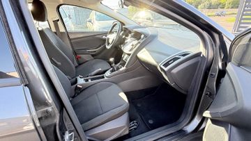 Ford Focus - 11