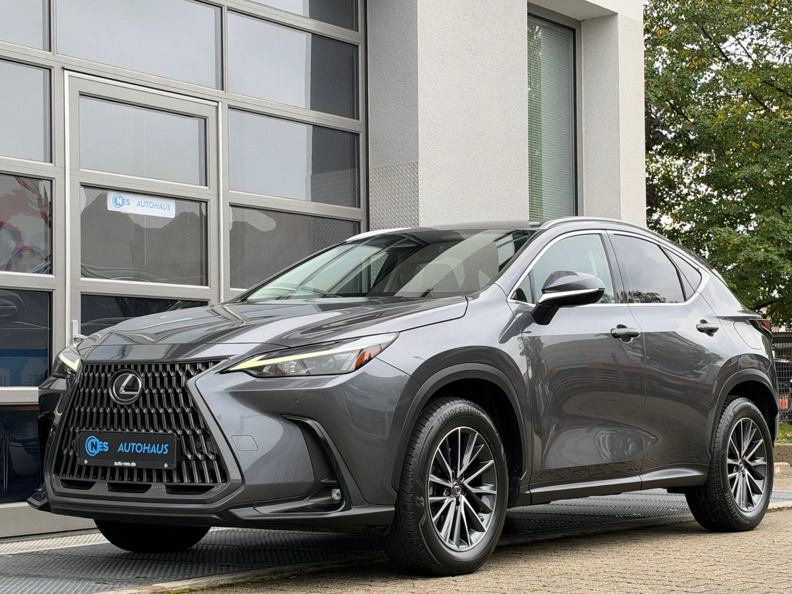 Lexus NX 350h*ACC*BUSINESS*KAM*LEDER*KEY*EL SITZE*LED*