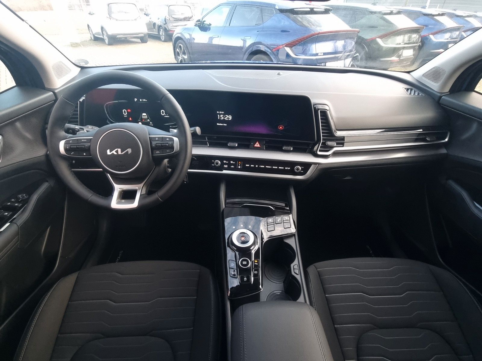 Fahrzeugabbildung Kia SPORTAGE 1.6T 48V 2WD DCT VIS KOM