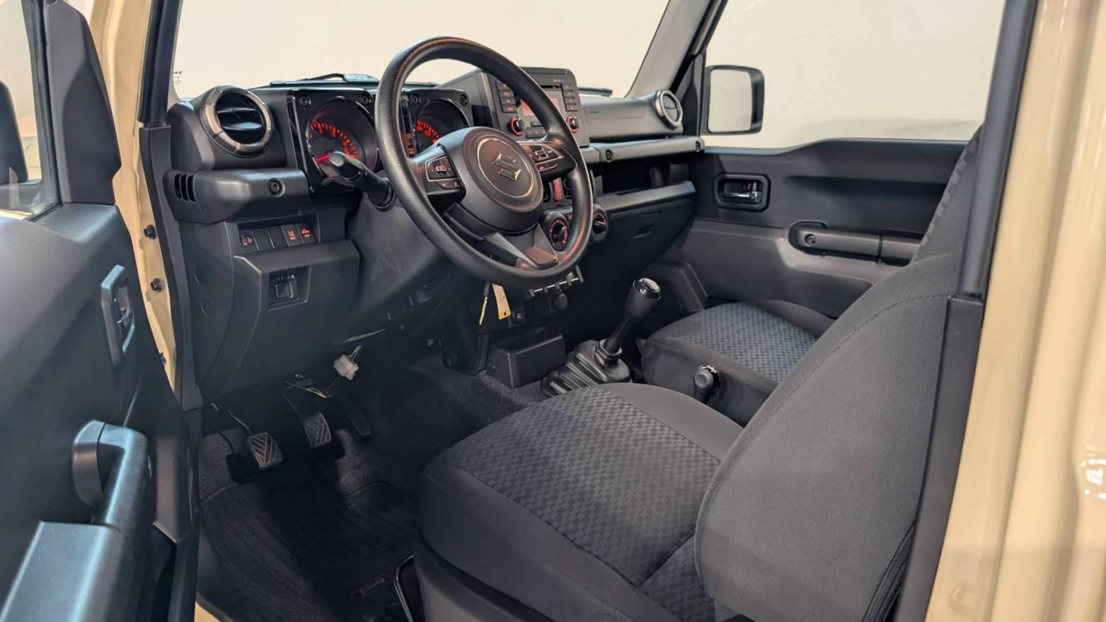 Suzuki Jimny 1,5 NFZ Comfort/WKR/SHZ/KLIMA/AHK/, миниатюра 18