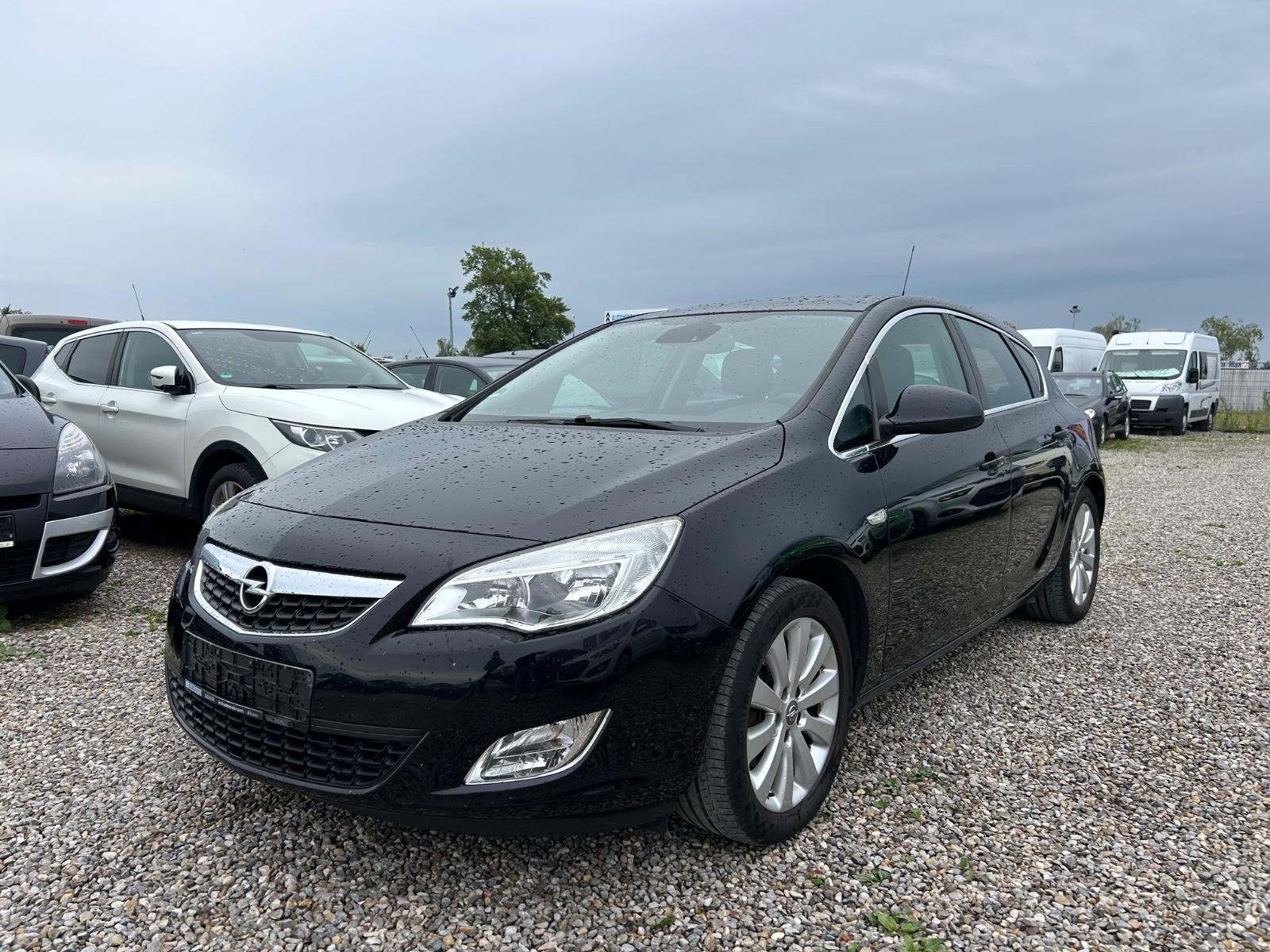 Opel Astra J Lim. 5-trg. Innovation