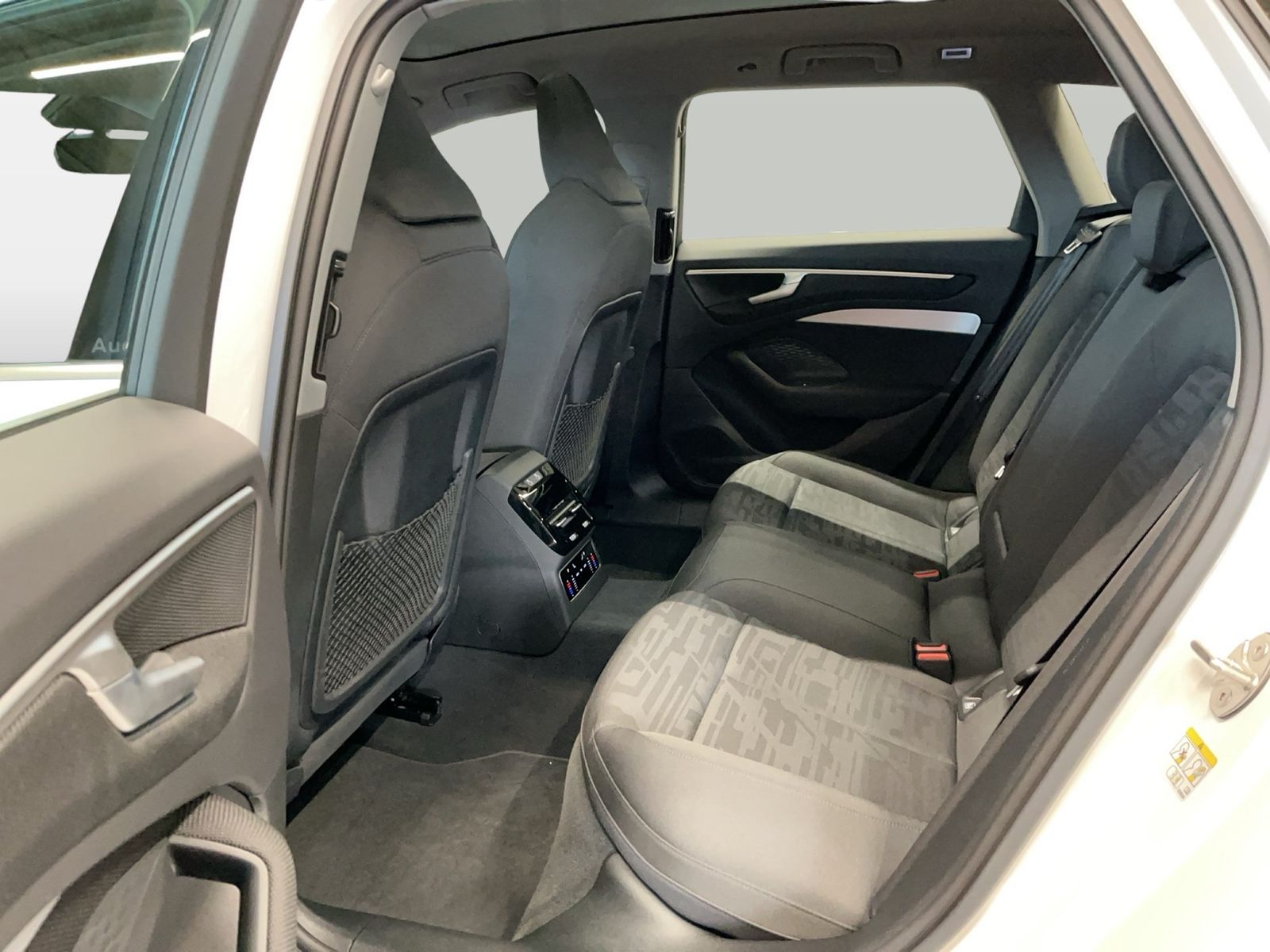 Audi A6 - Bild 10