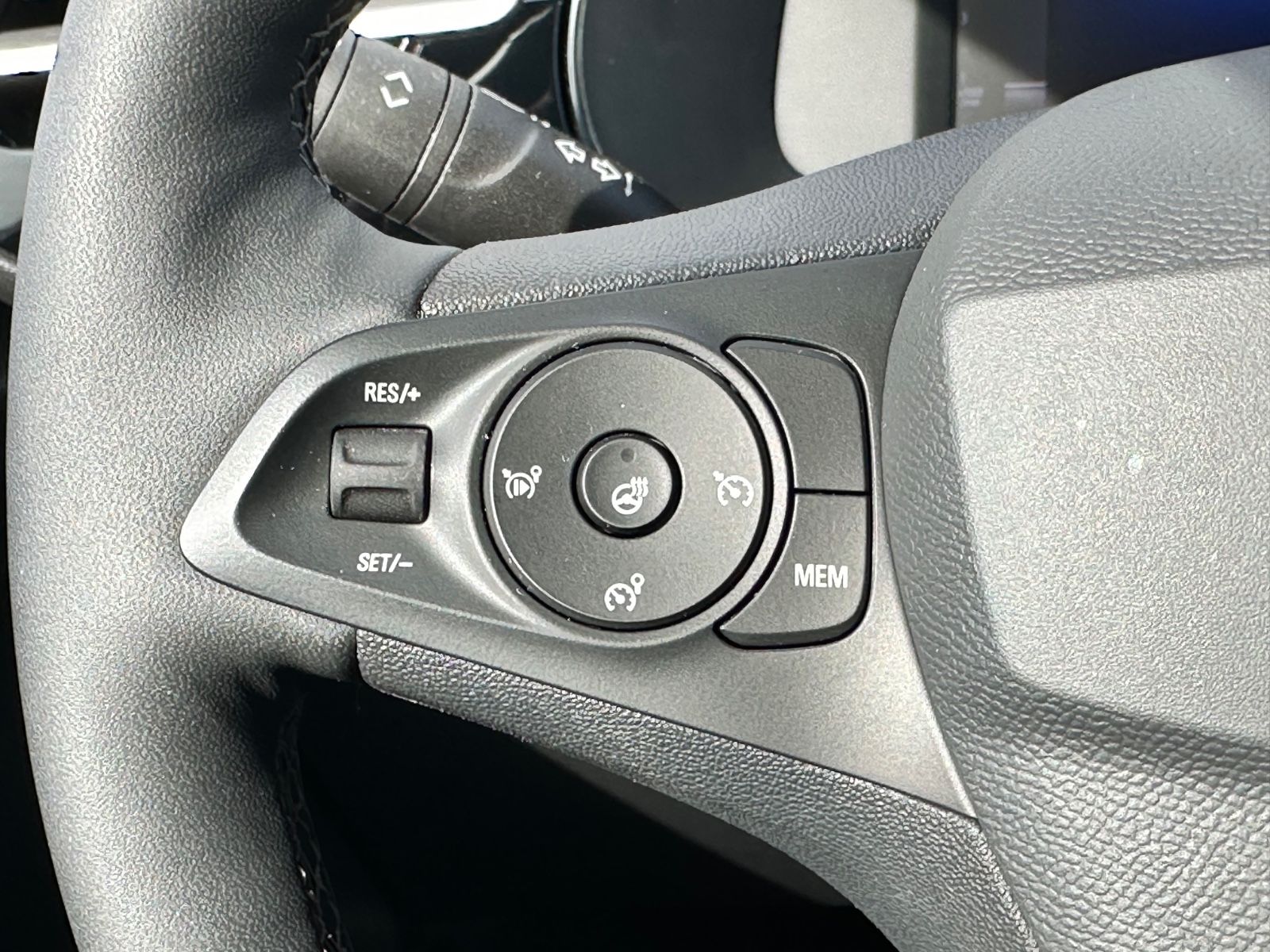 Fahrzeugabbildung Opel Corsa F GS*SHZ*PDC*Lenkradheizung*Rückfahrkamera