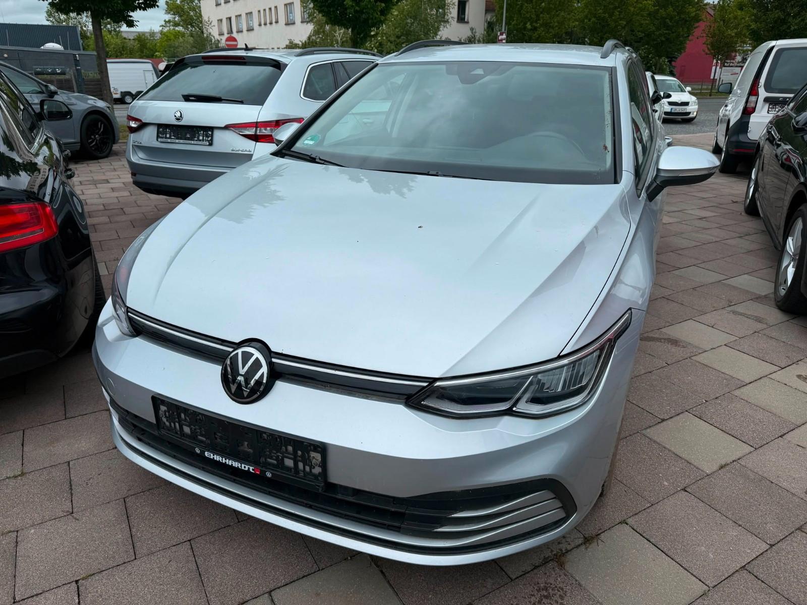 Volkswagen Golf VIII Variant 2.0 TDI Life Navi ACC Virtual