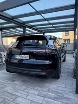 Porsche Cayenne Sport Chrono Paket - gebrauchte Porsche Cayenne aus dem Jahr 2020