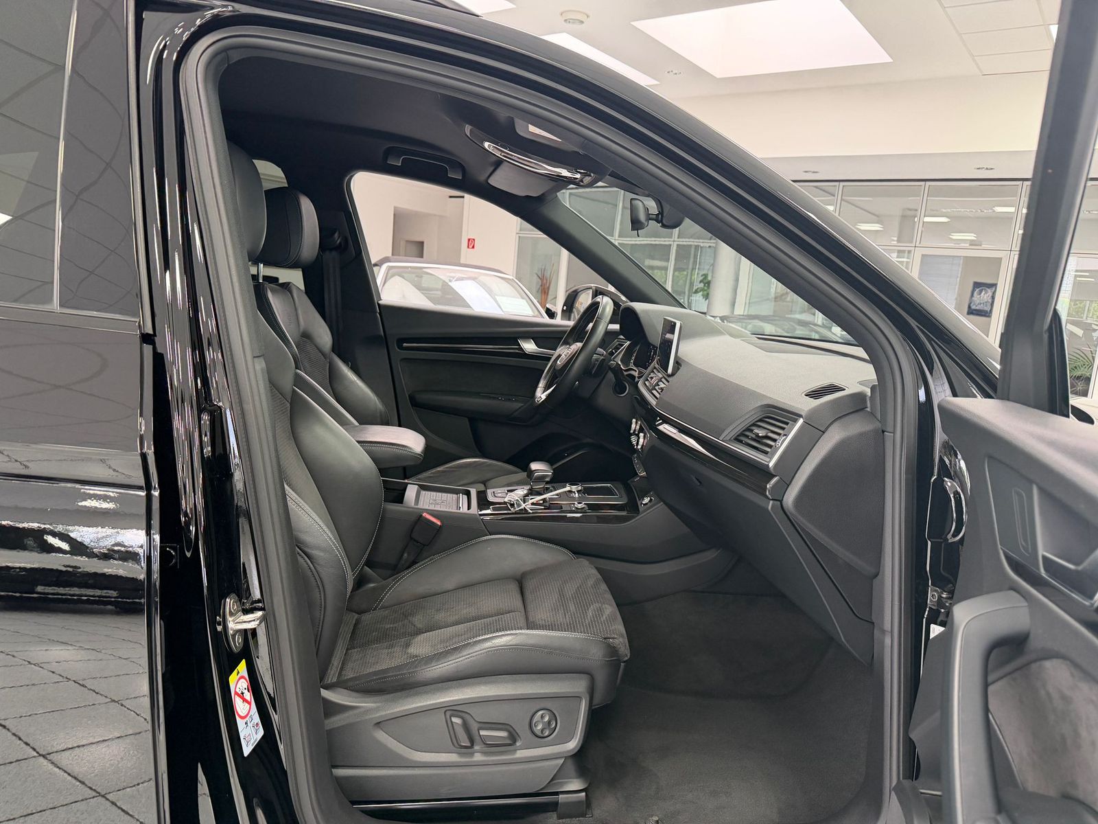 Audi SQ5 3.0 TDI quattro*STHZG*AHK*ACC*MATRIX*M-Ride* foto 22