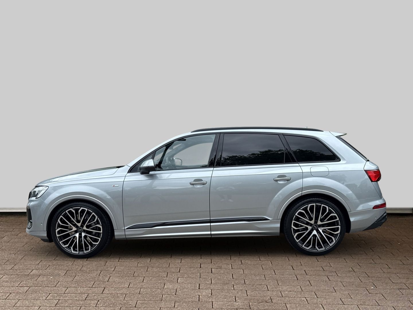 Audi Q7 55 TFSI e quattro S-line AHK HUD PANO B&O KAM foto 5