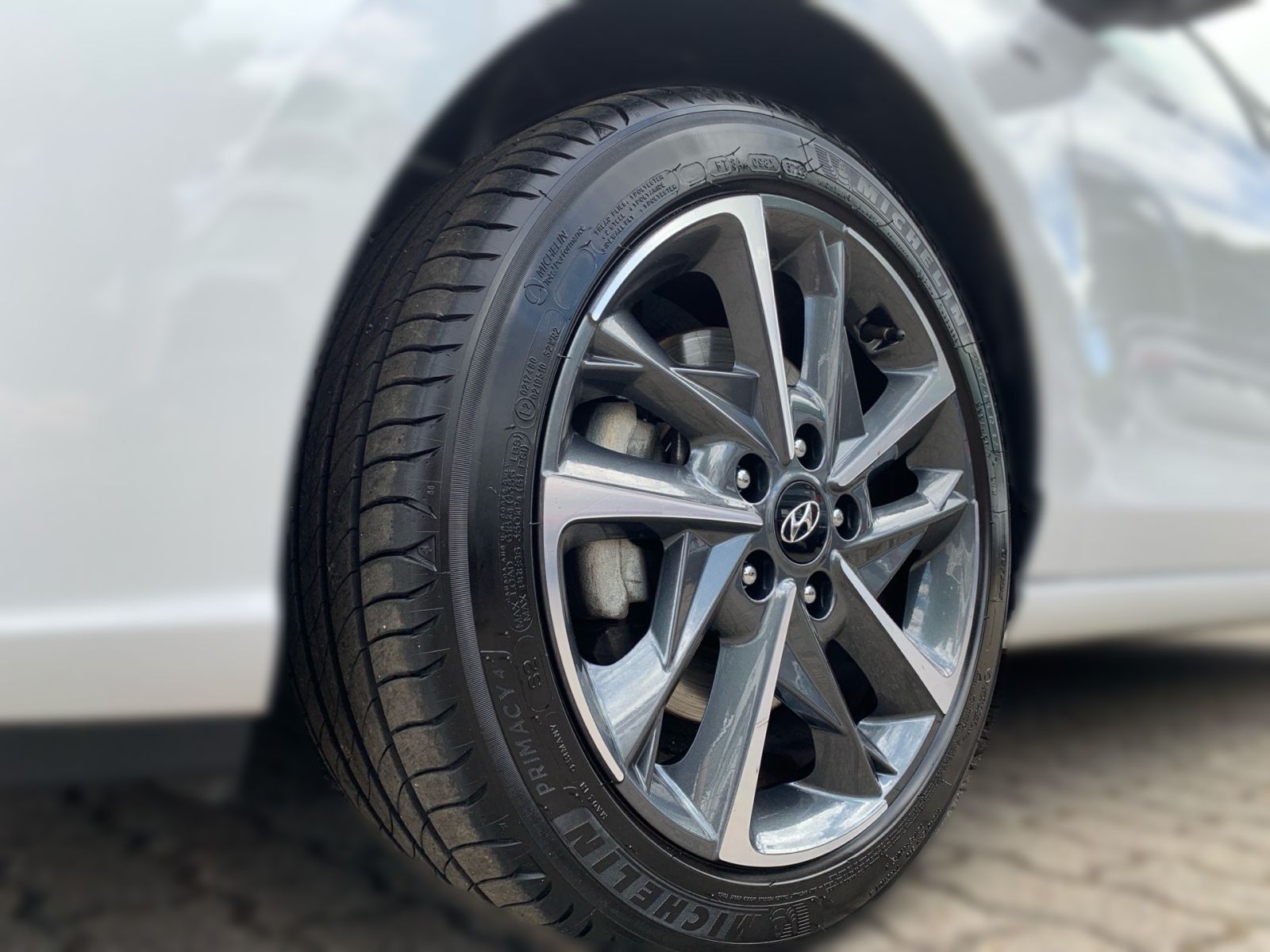 Fahrzeugabbildung Hyundai i30 Kombi 1.5 T-GDI Trend Mild-Hybrid Navi Komfo