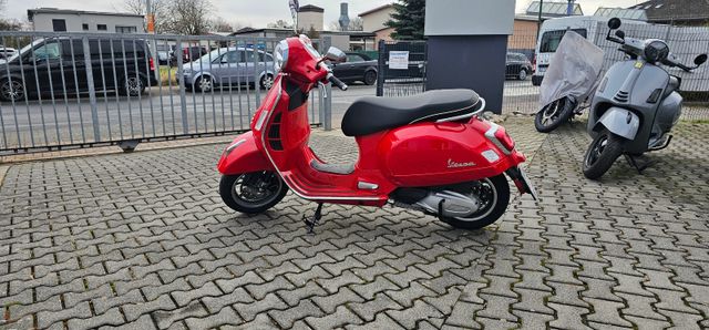 Vespa GTS 300 Super