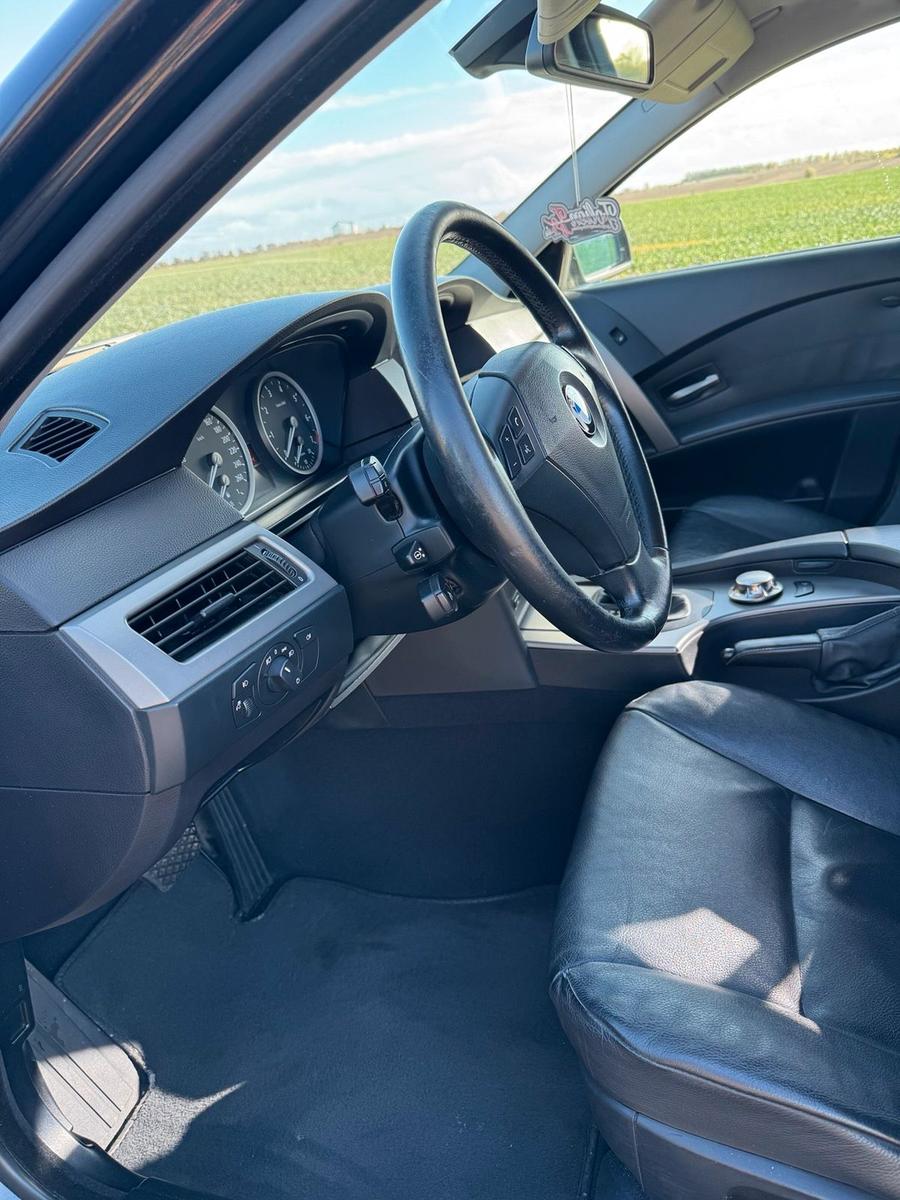 BMW 525 2004 — photo 8