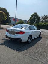 BMW 520d xDrive A / M Paket / inkl. Wartungspaket - BMW 520: 520d M Paket