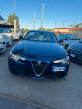 Alfa Romeo Giulia 2.2 Turbodiesel 180 CV AT8 Bus - blaue Alfa Romeo Giulia