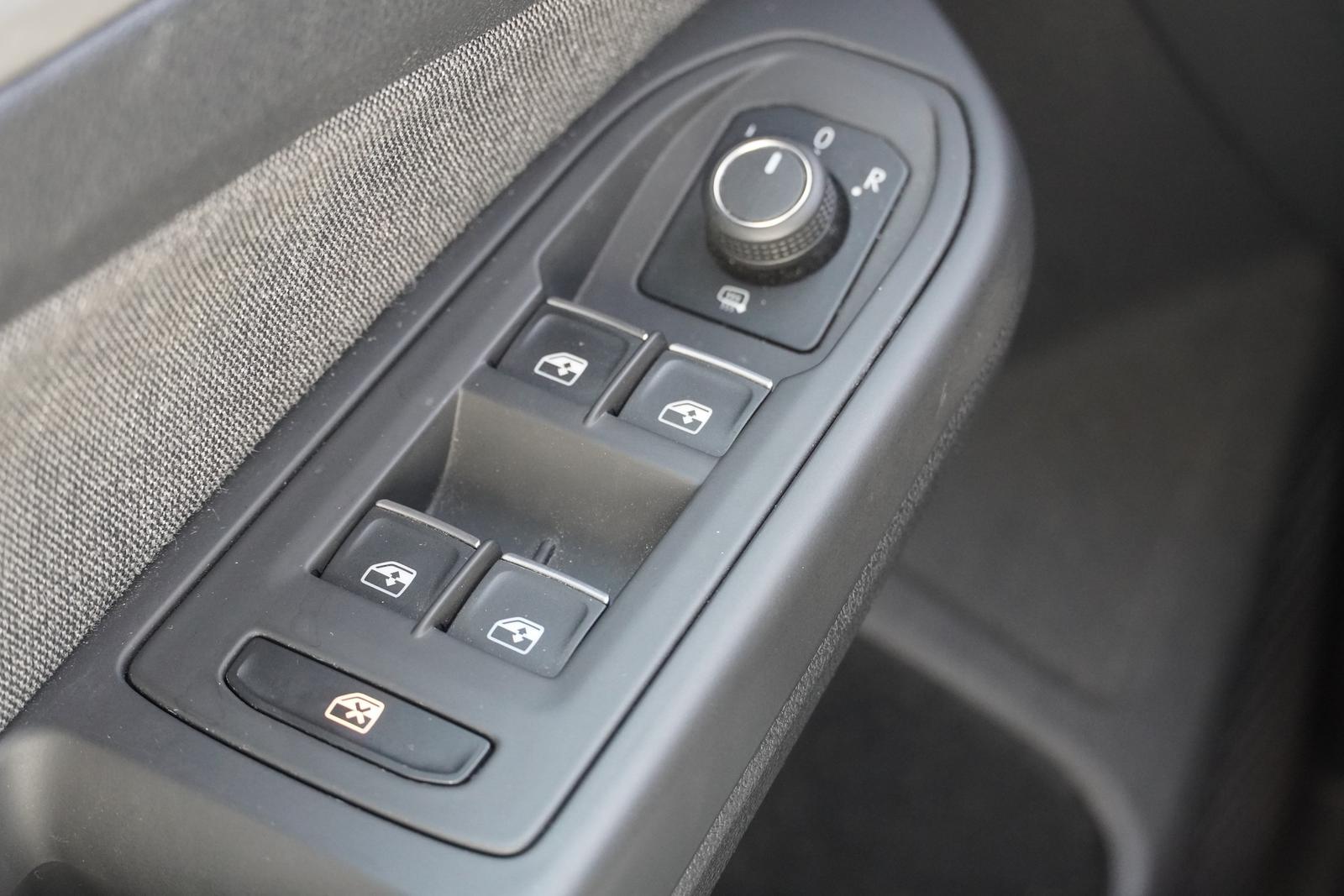 Volkswagen Golf VIII 1.5 TSI Life LED Navi Kamera DAB, миниатюра 17