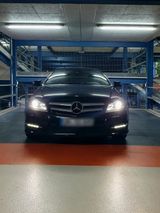 Mercedes-Benz Mercedes Benz C350 AMG- Parket - Mercedes-Benz C 350: Coupé