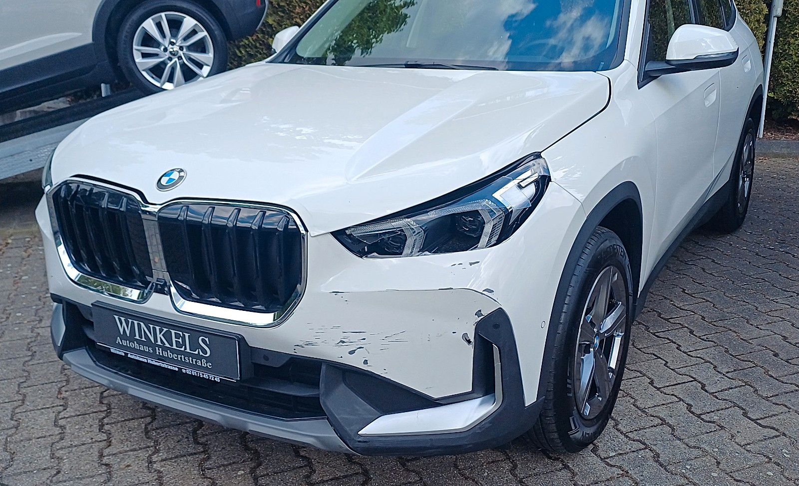 BMW X1 sDrive18iA-Klimaa-Navi-360°-Memory-HeadUp-SHS foto 3
