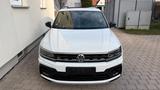 Volkswagen Tiguan 2.0 TDI R-Line Black DSG Pano Stdhz  - Volkswagen Tiguan mit Diesel-Antrieb: Teilleder, Head-Up Display