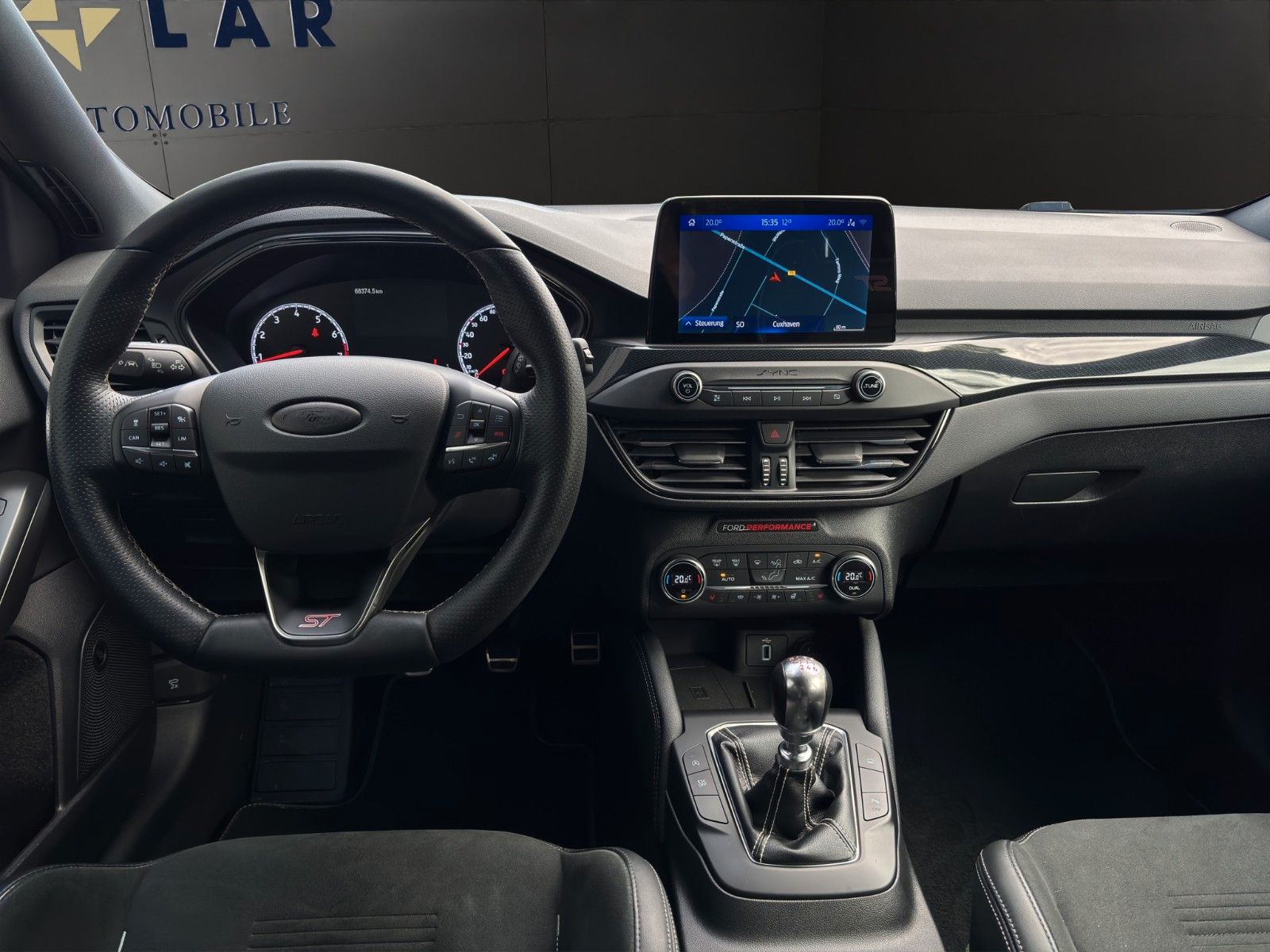 Fahrzeugabbildung Ford Focus Lim. ST *Head-Up*B&O*Keyless*Recaro*ACC