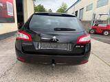 Peugeot 508 SW Allure Automatik Navi HU 2.27 - Peugeot 508 aus 2011: SW
