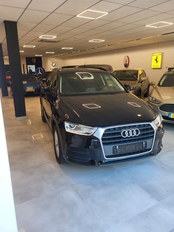 Image of Audi Q3