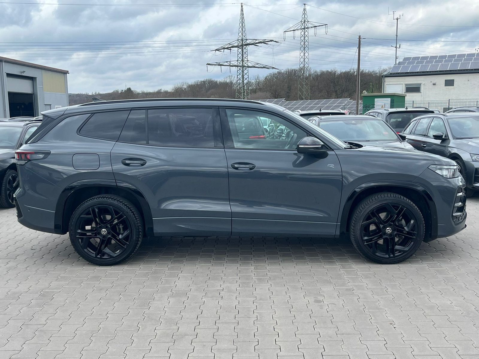 Изображение автомобиля Volkswagen Tayron 2.0 TDI 4M R-Line BLACK*7Si*MATRIX*PANO