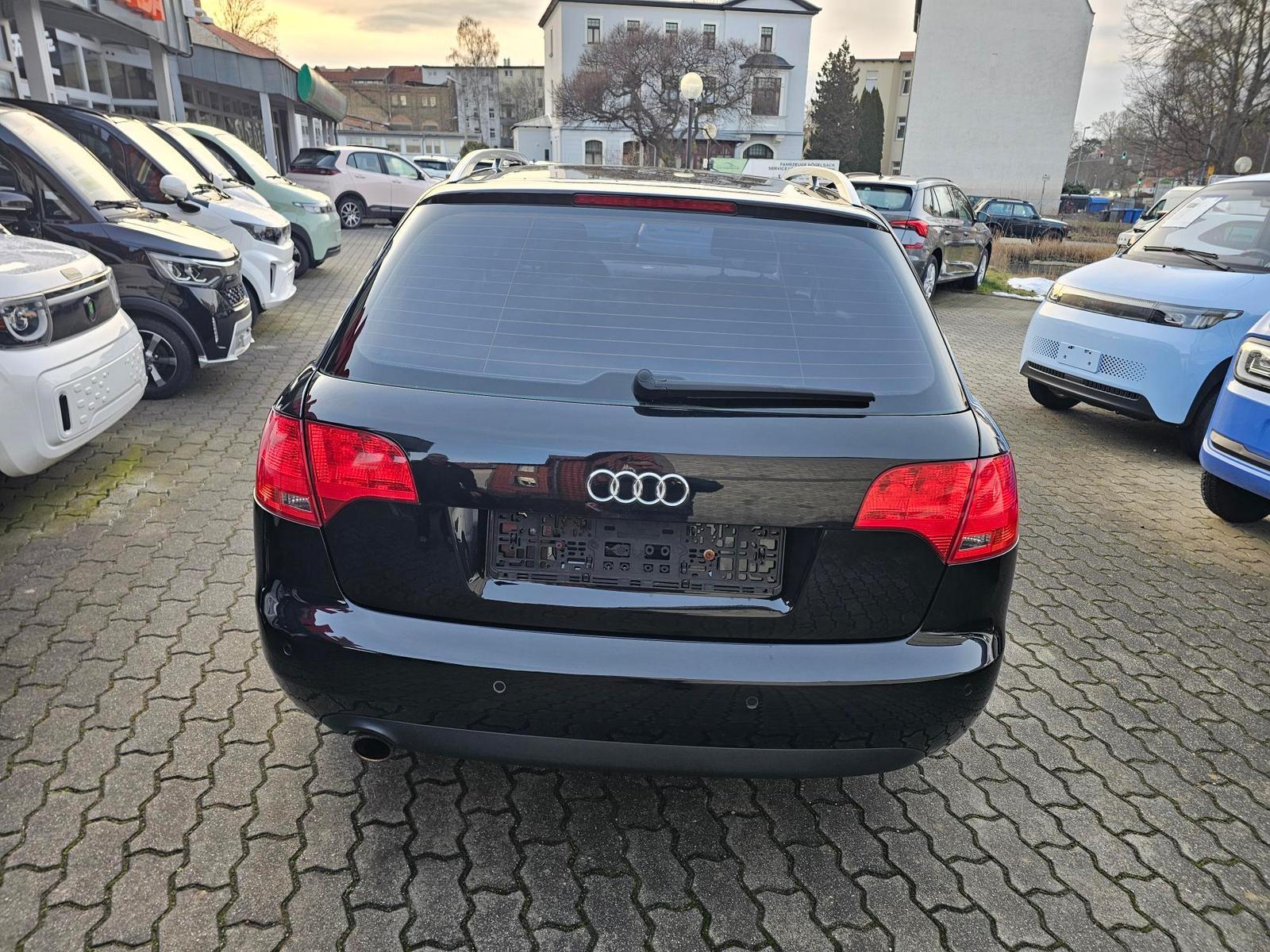 Audi A4 2008 — photo 19